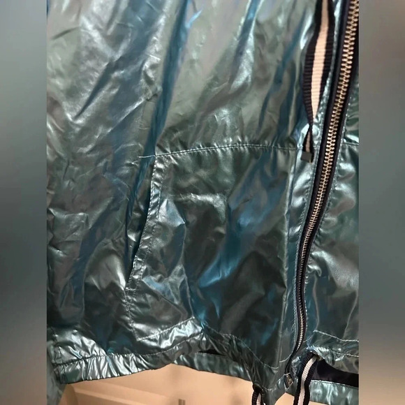 Ashley Sunrise by 26 International Rain Jacket Pockets Large - Picture 5 of 6